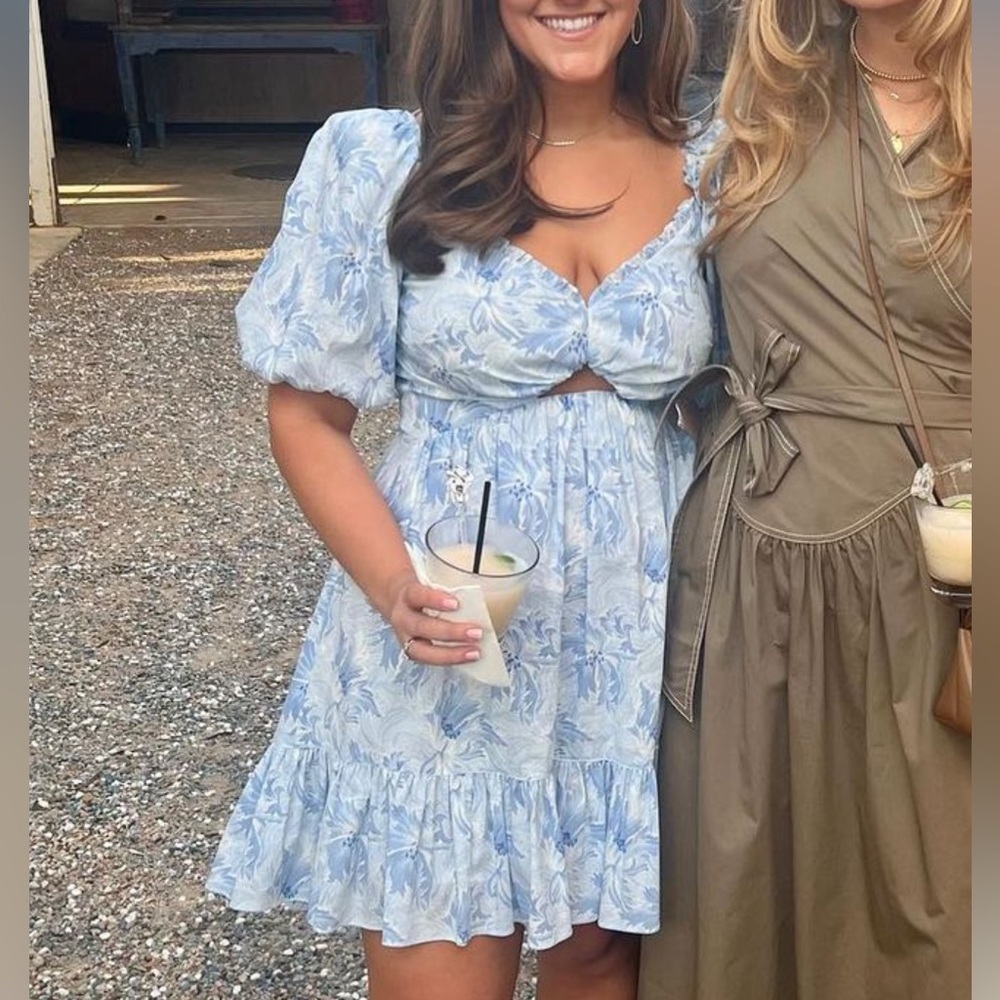 Cinq a sept blue dress - size 6